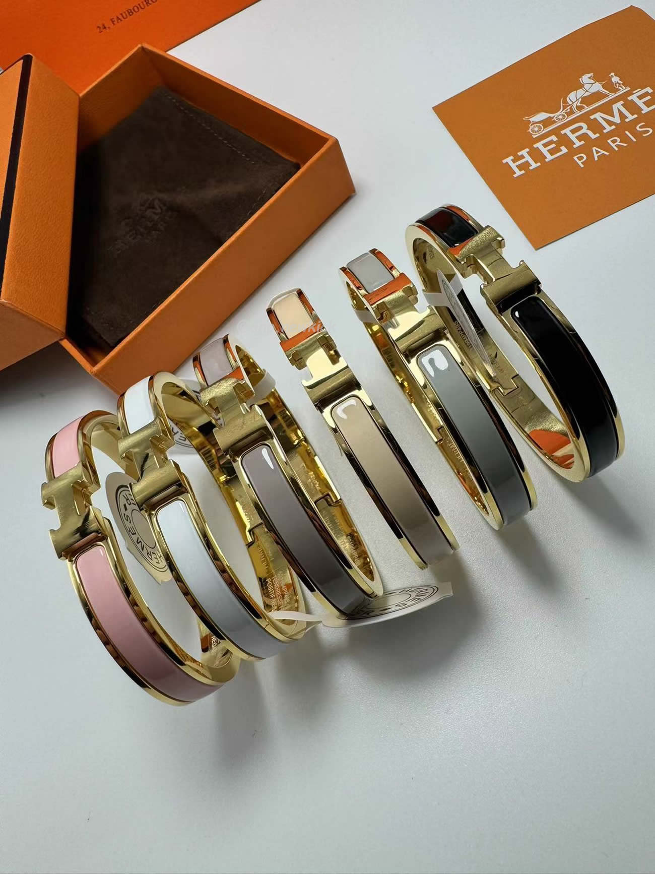 Hermès Clic H Bracelet (7) - www.newkick.vip